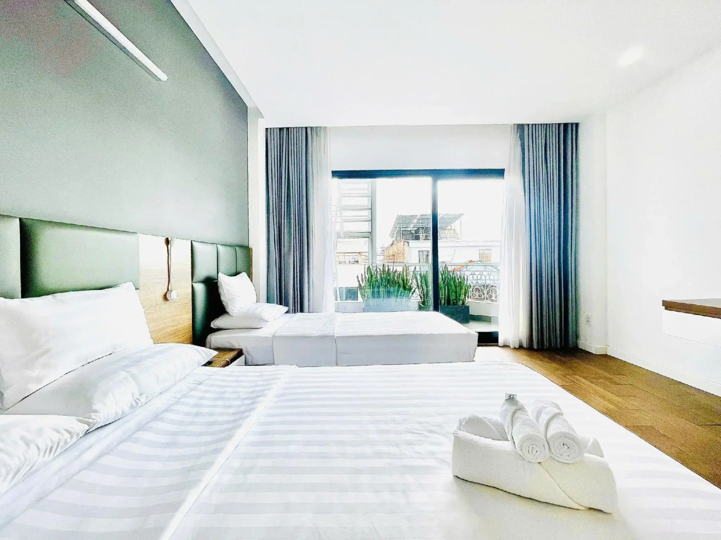 Royal Dragon Boutique Hotel