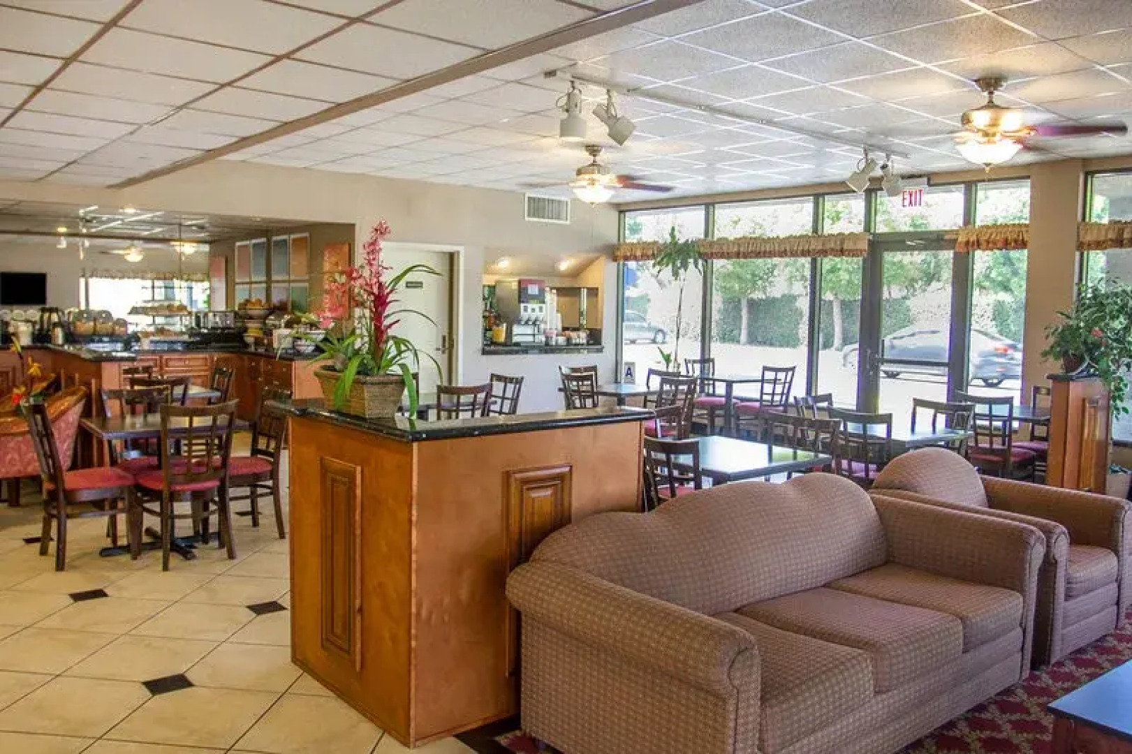 Quality Inn Riverside Near UCR And Downtown