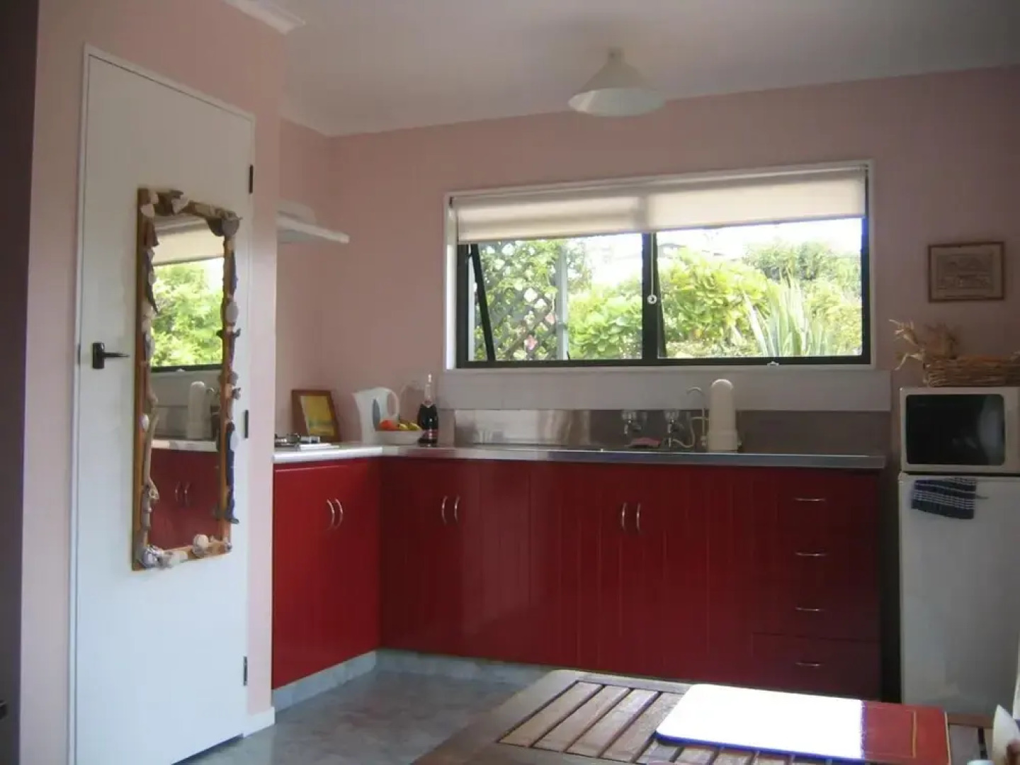 Moanarua Beach Cottage