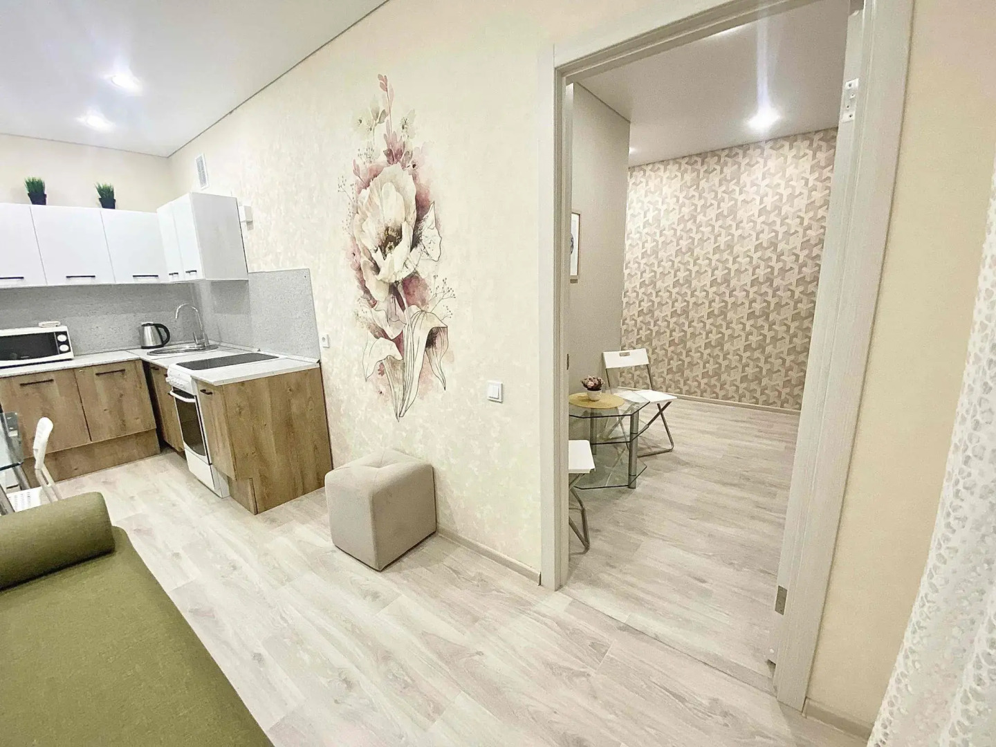 Rental Family Rooms (Рентал Фэмили) на Олимпийском бульваре 6