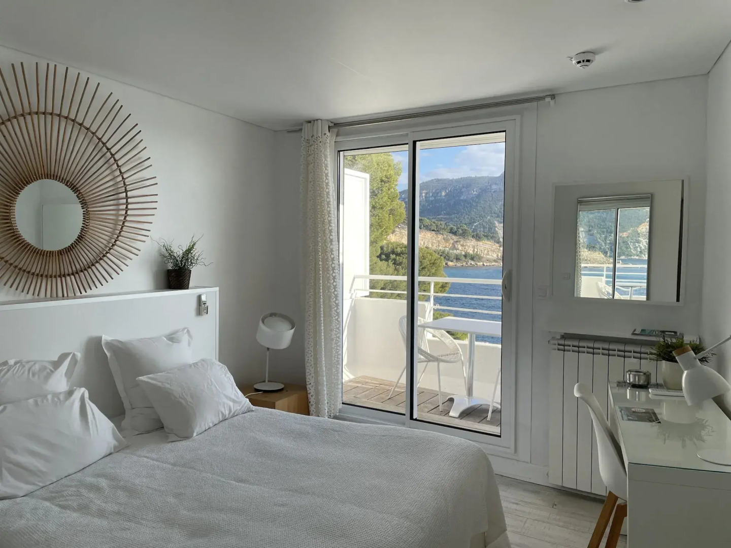 Hôtel de la Plage Mahogany