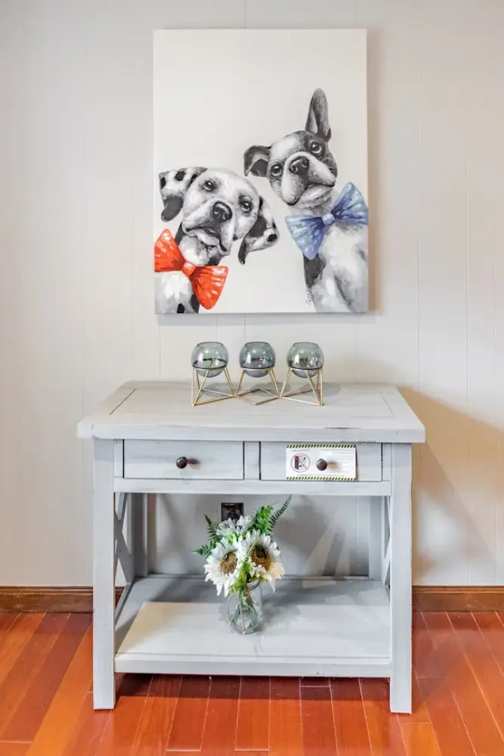 Private Pool Paradise 4 Bedroom Home by RedAwning