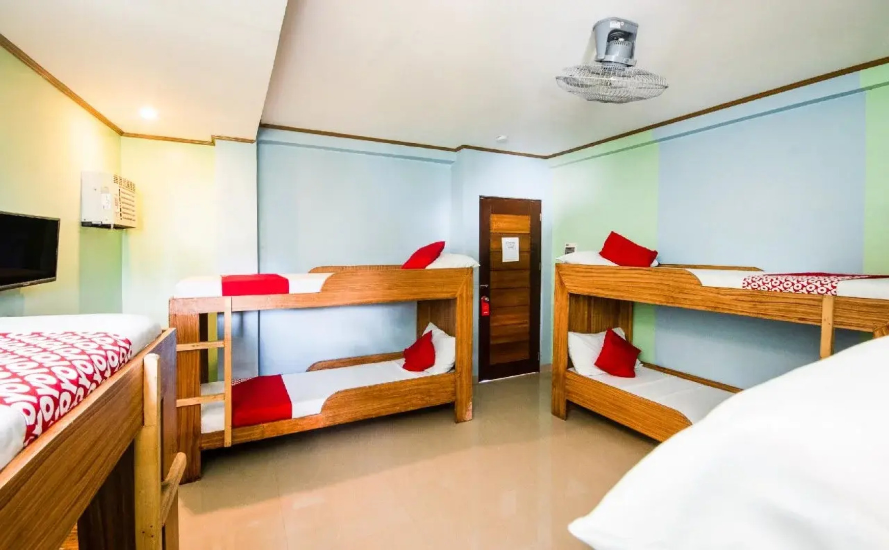 Stop n Shop Tourist Inn