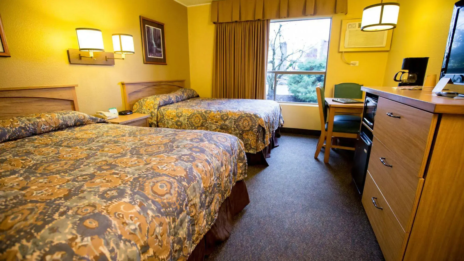 Portlander Inn and Marketplace