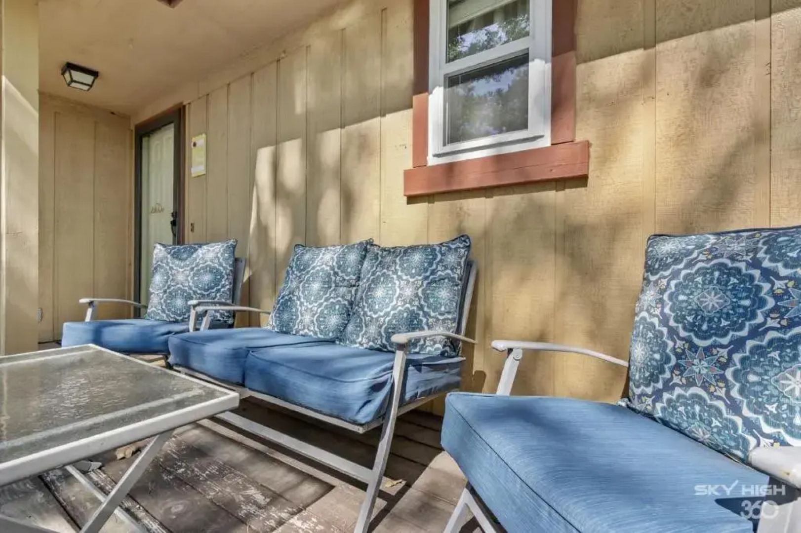 Wooded, Quiet Cottage, Very close to the Back 40