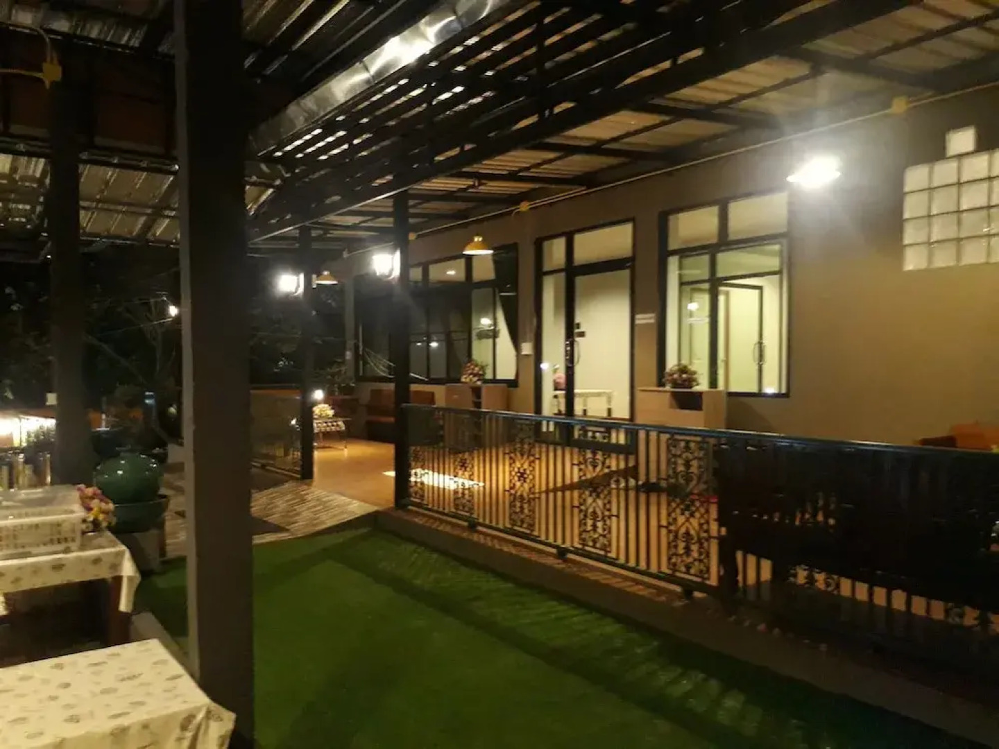 Chomthong Boutique House