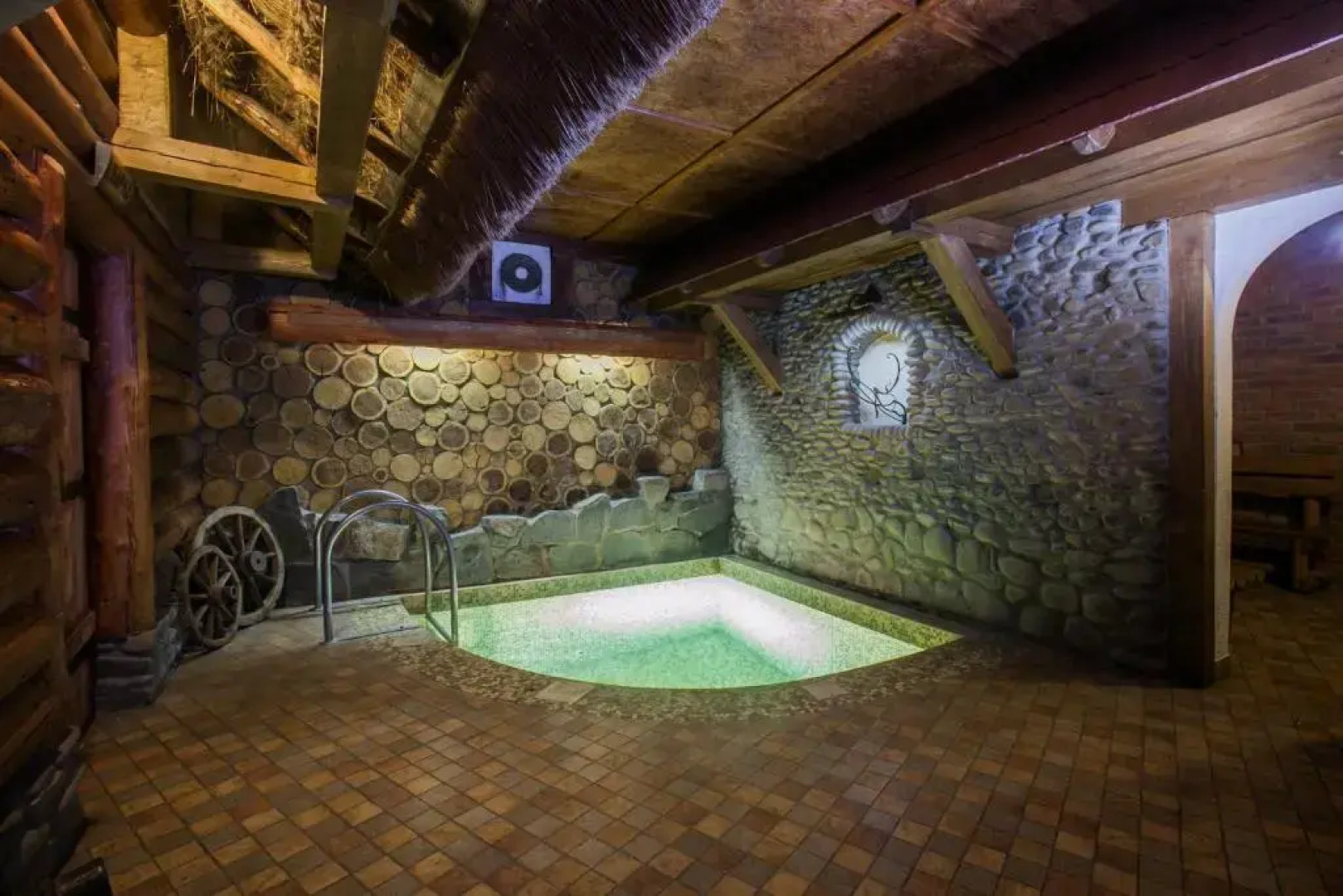 Отель Унгварский