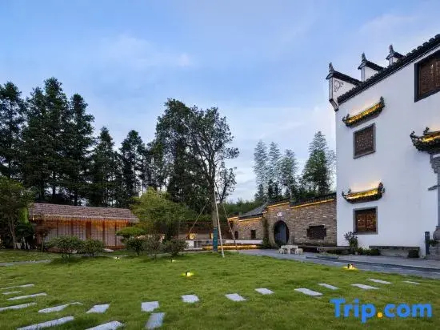 Yunshui Yishe Hostel