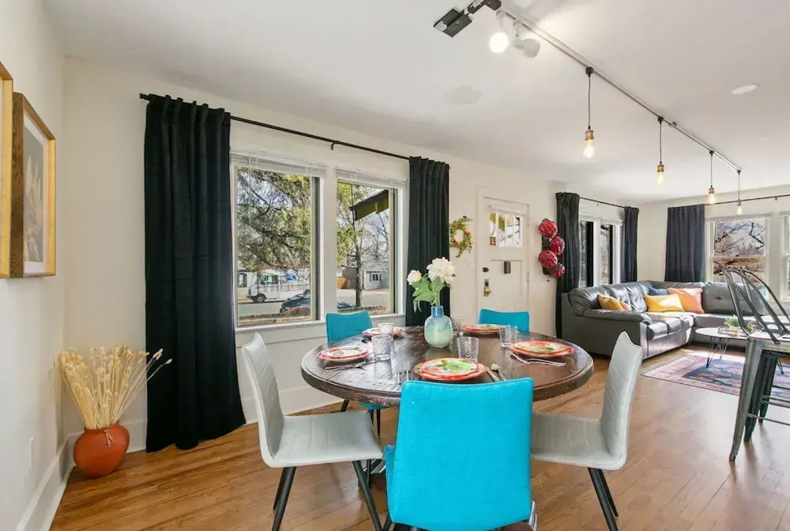 Mulberry Place: a Charming Cottage Near Old Town!