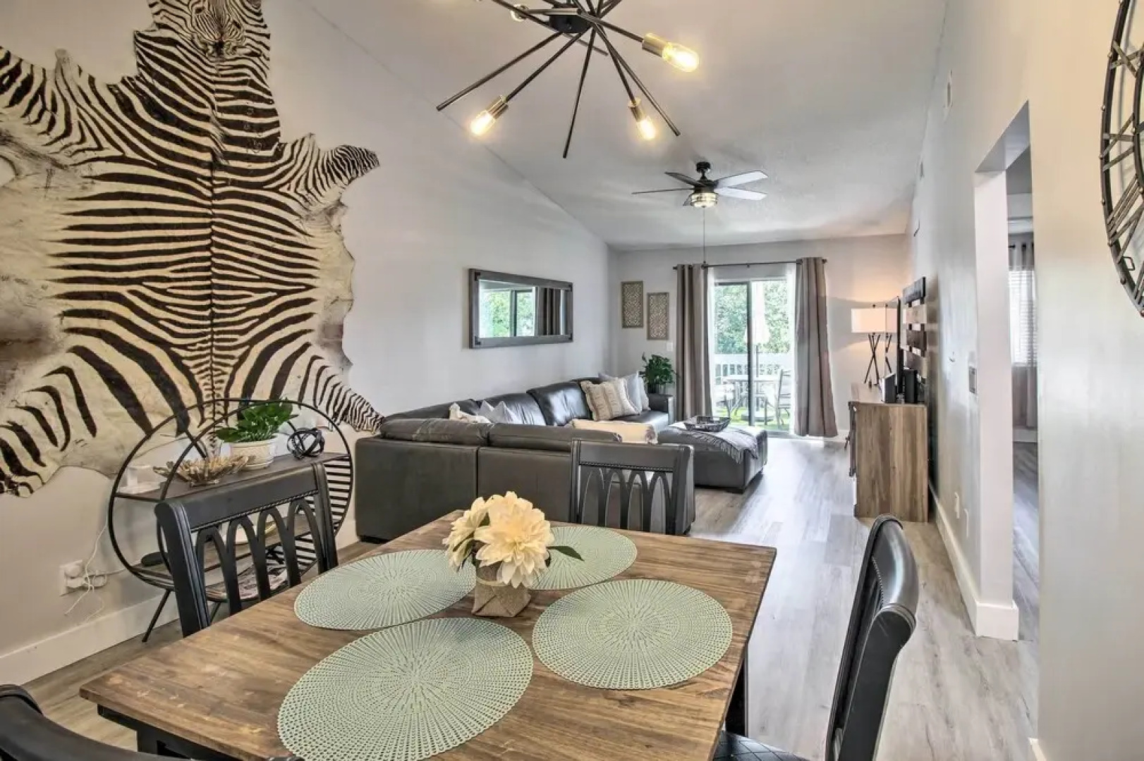 Hinesville Condo: Grill, 4 Mi to Fort Stewart