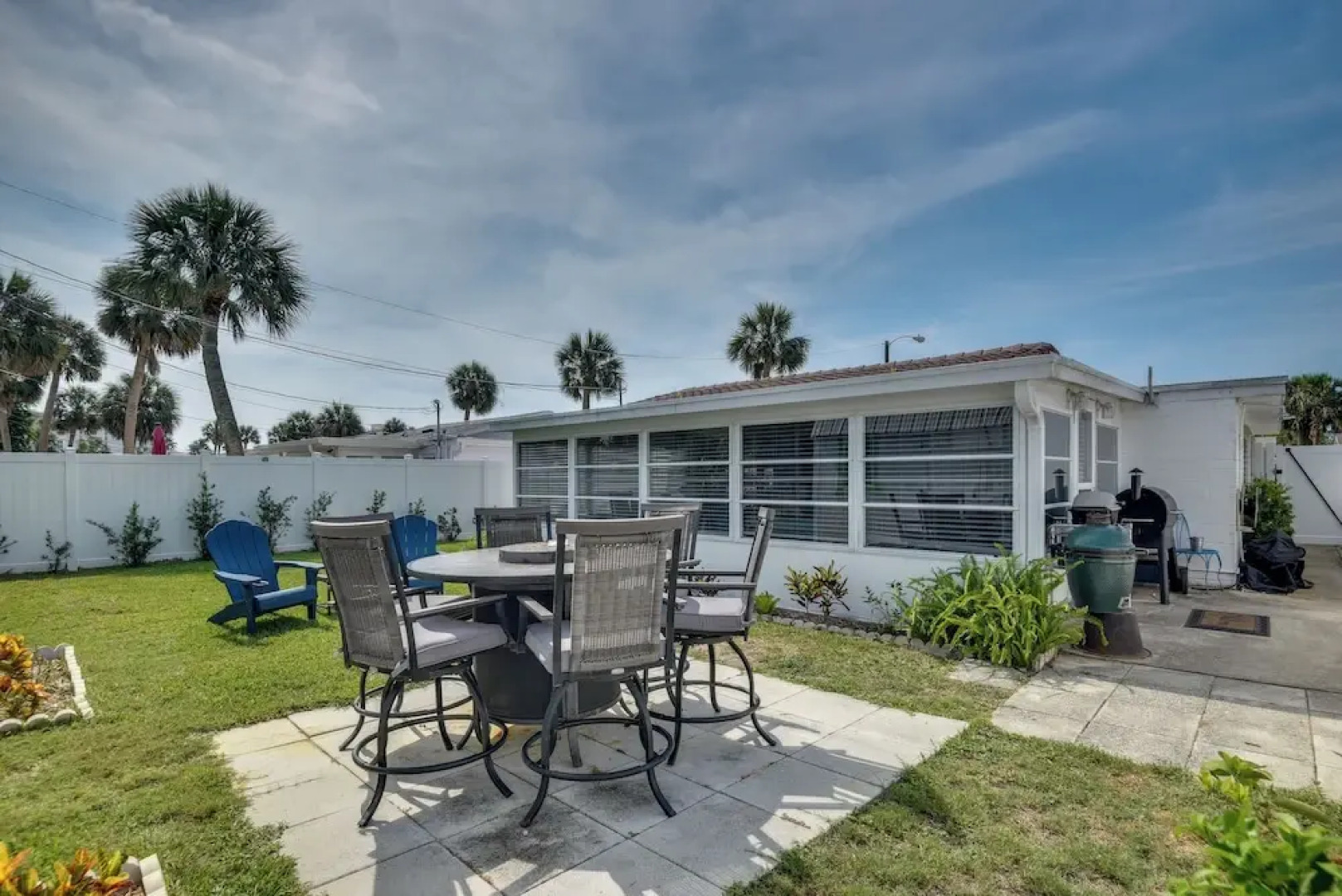 Pet-friendly Ormond Beach Home w/ Fire Pit!