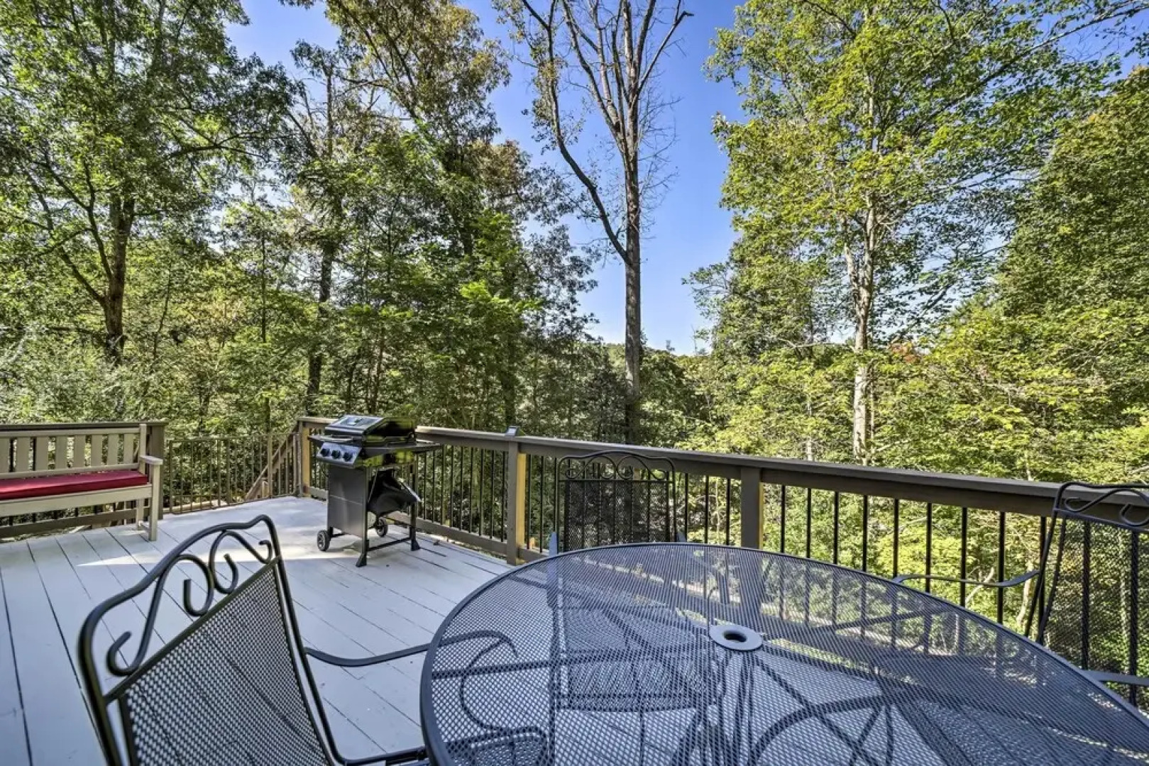 Brevard Retreat ~ 3 Mi to Downtown!