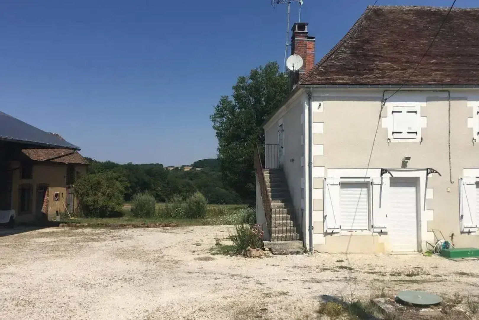Logement Independant Le Poulailler Proche Guedelon