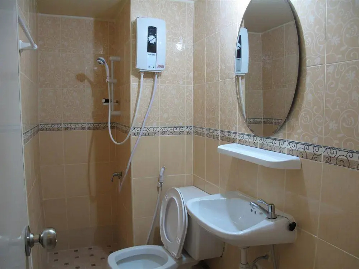 SK Muangthongthani Apartment