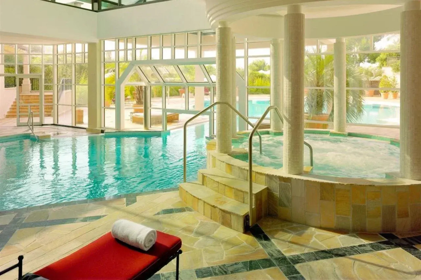 The St. Regis Mardavall Mallorca Resort