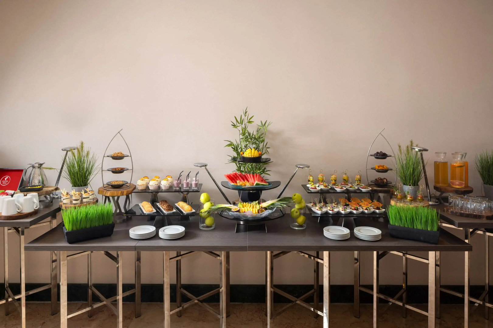 Отель Radisson Blu Leogrand