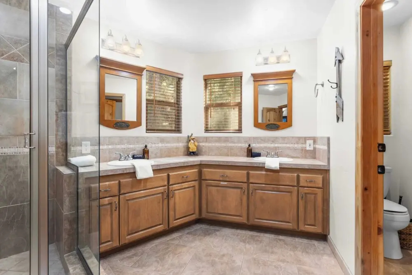 The Fairway Hideaway by Avantstay Game Room, Outdoor Dining & Near Lake Arrowhead