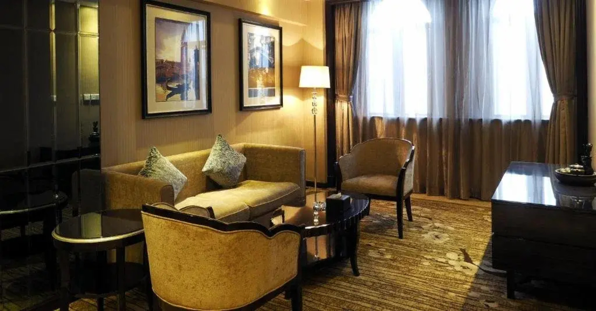 Country Garden Phoenix Hotel