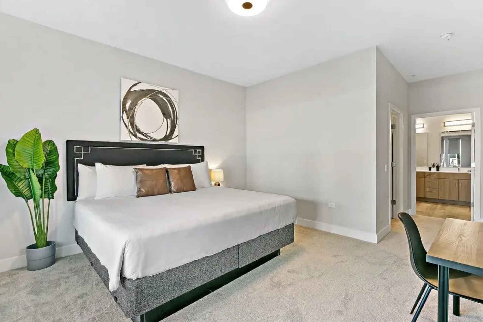 2BR Modern Living in Warrenville