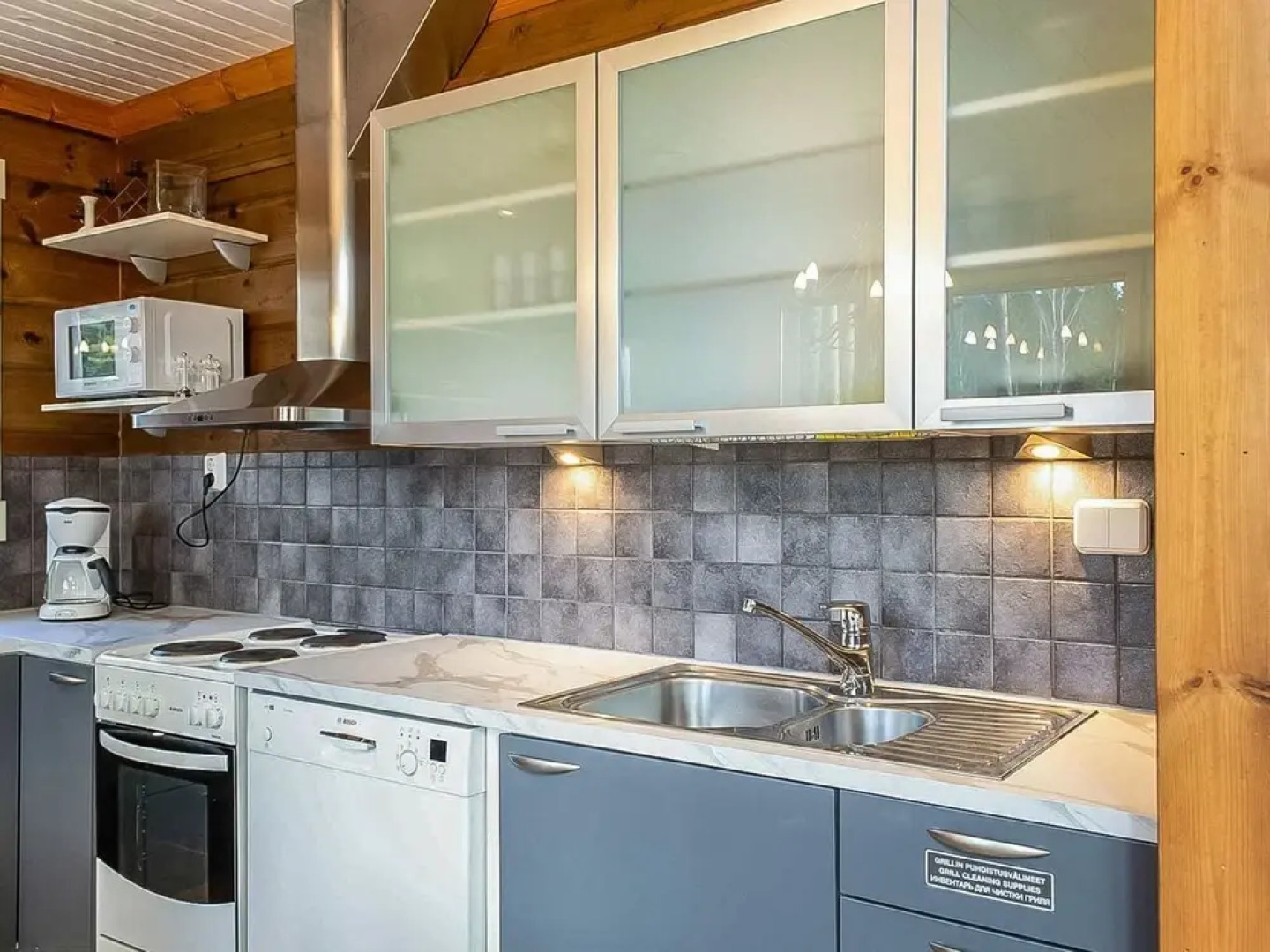 Karl H Meenniemi in H Meenniemi