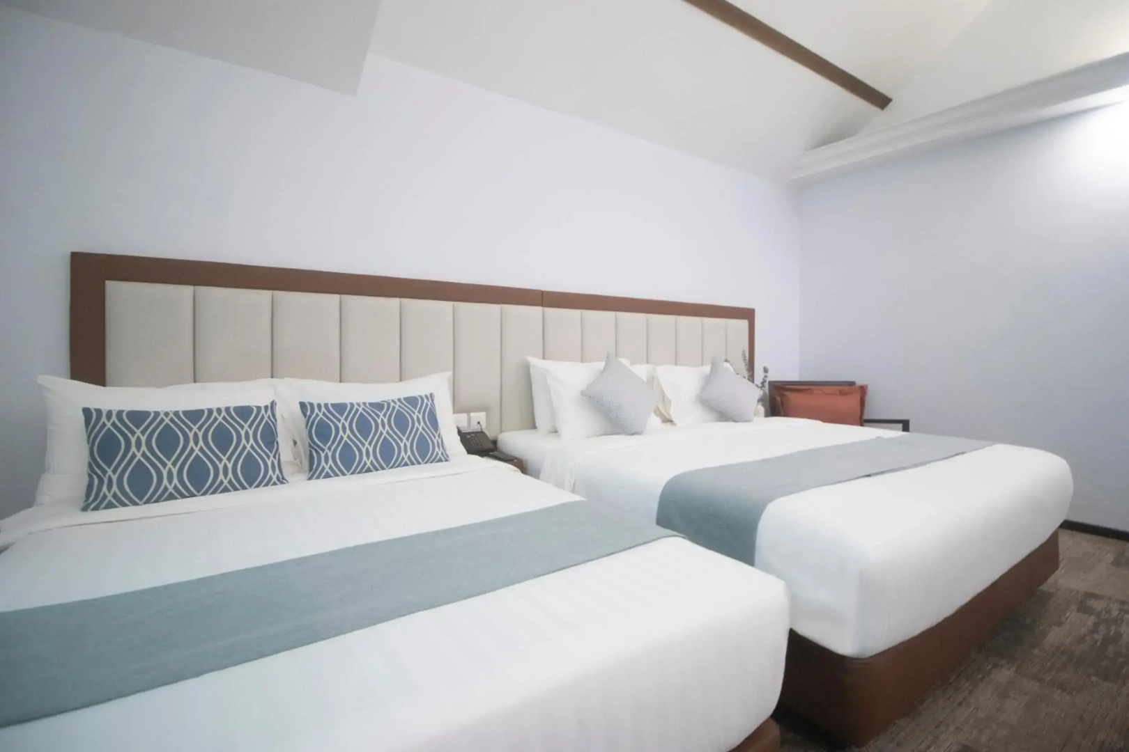 Santa Grand Hotel East Coast, a NuVe Group Collection
