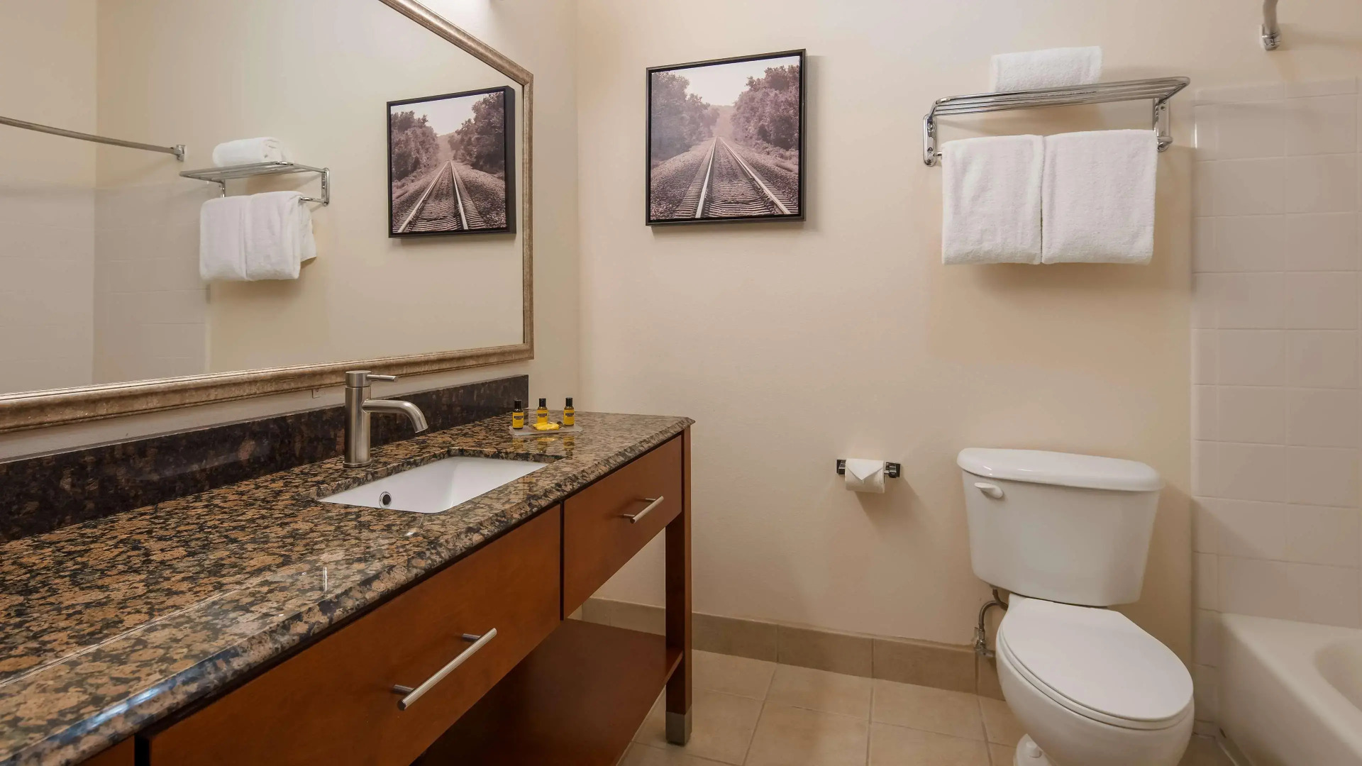 Best Western Plus Wakeeney Inn & Suites