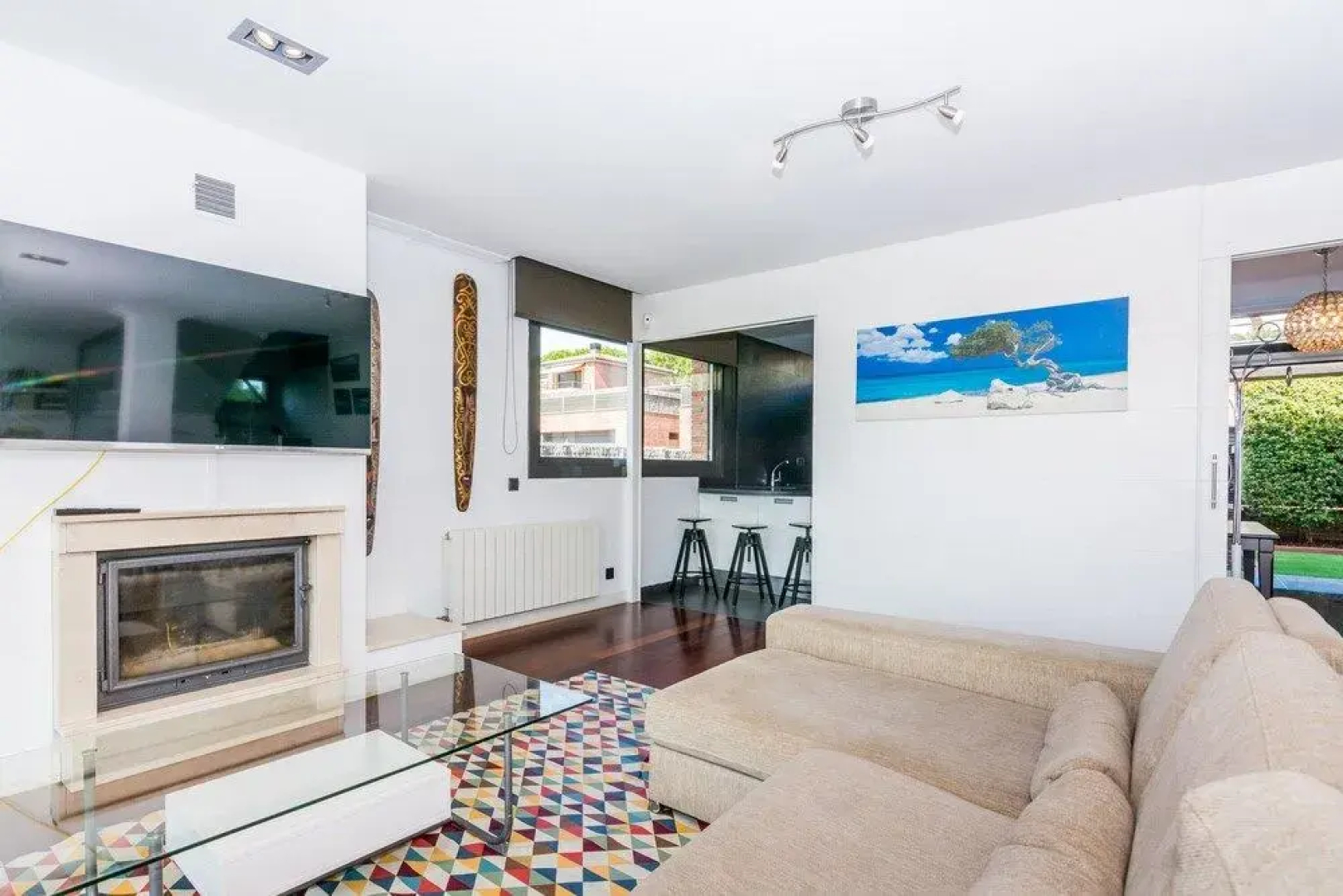 HomeHolidaysRentals Adonis