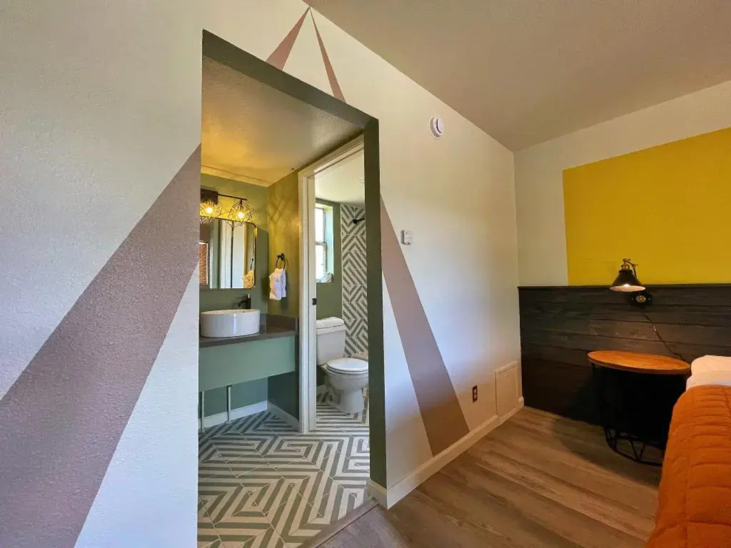 Sessions Retreat & Hotel