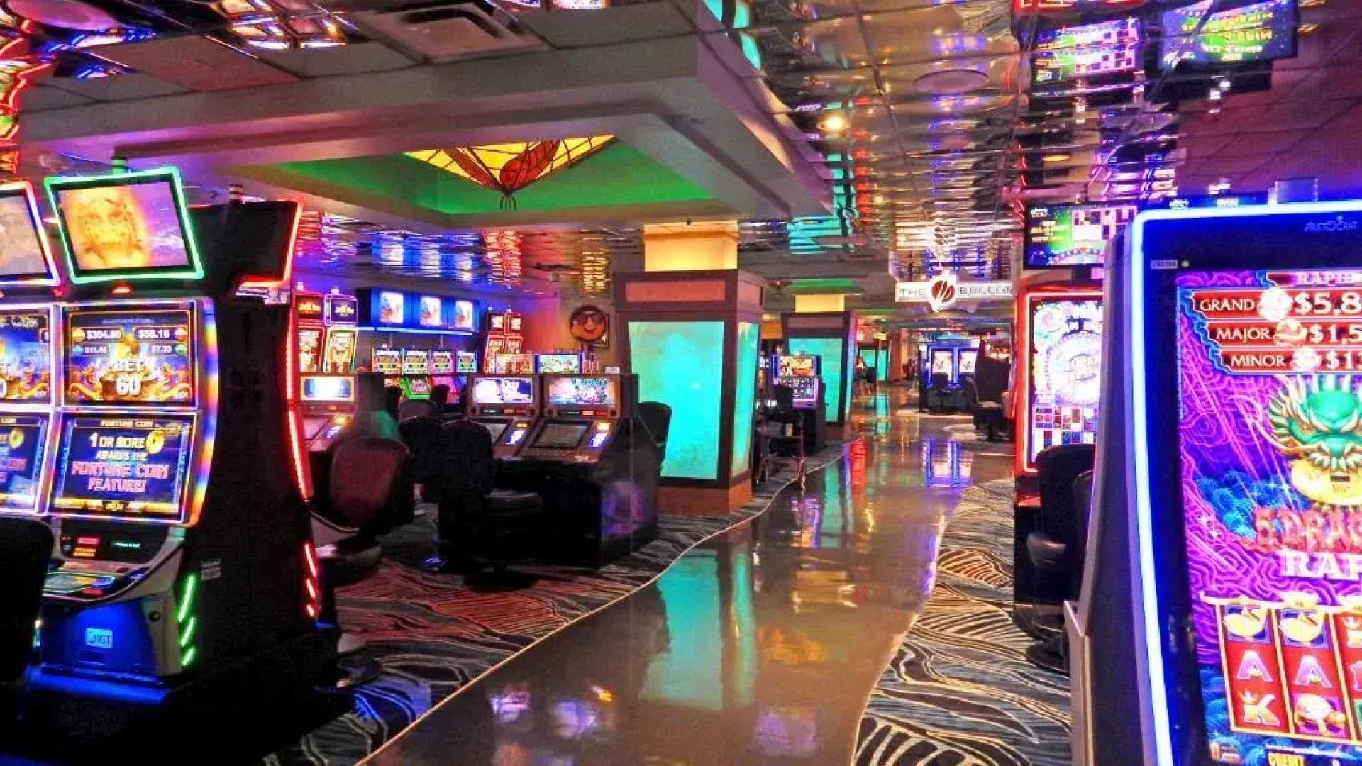 Sands Regency Casino Hotel — только для взрослых