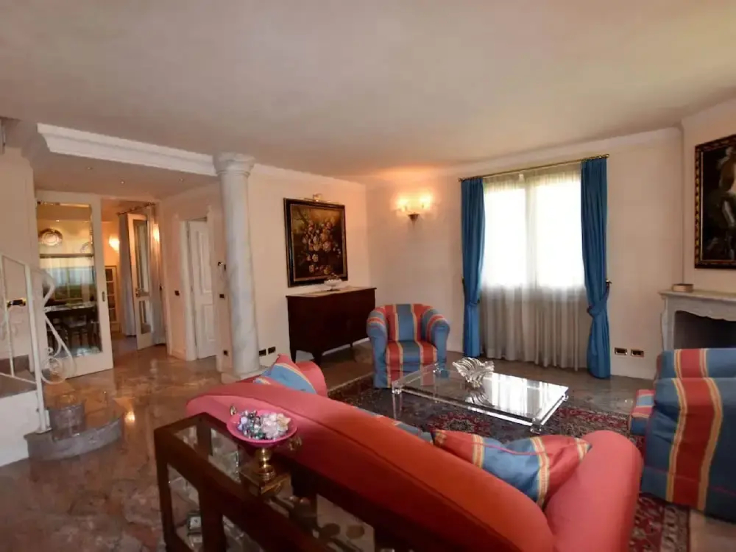 Luxurious Villa in Lombardy with Garden & Hot Tub