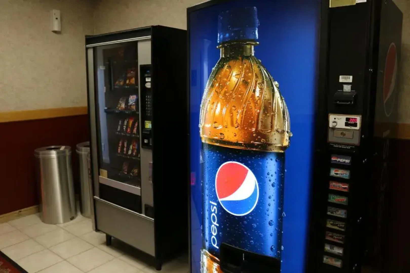 Gray Wolf Inn & Suites