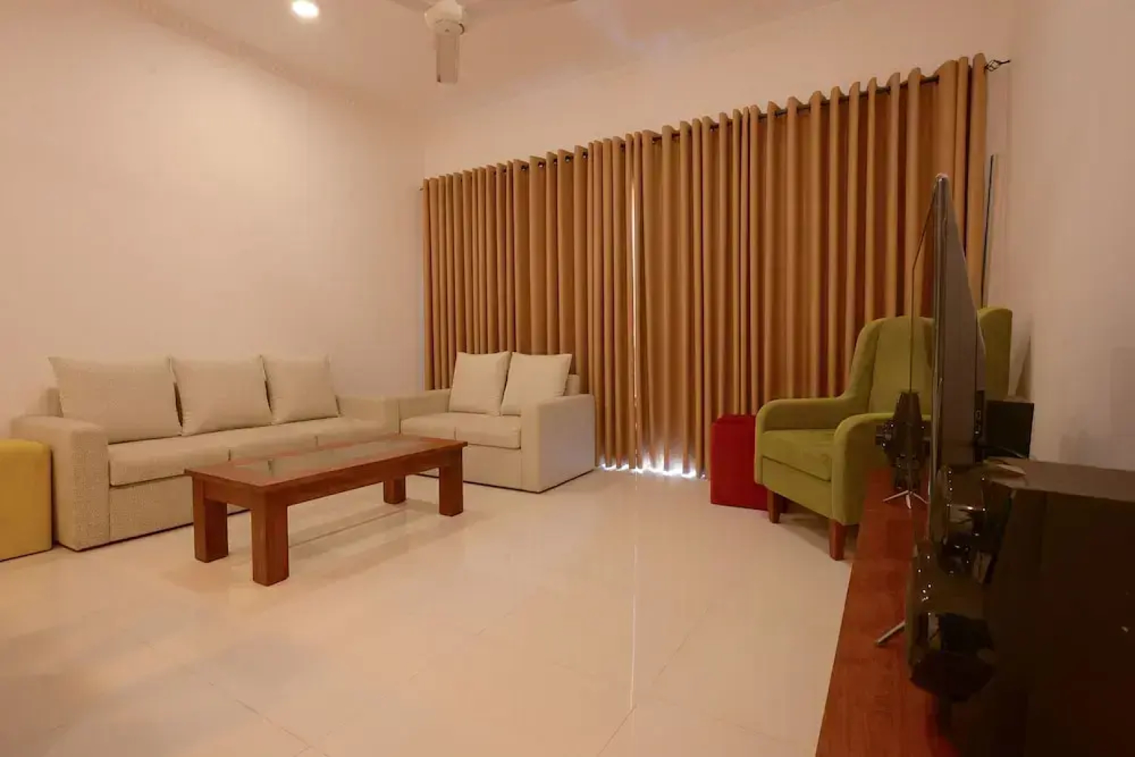 De Saram Residencies