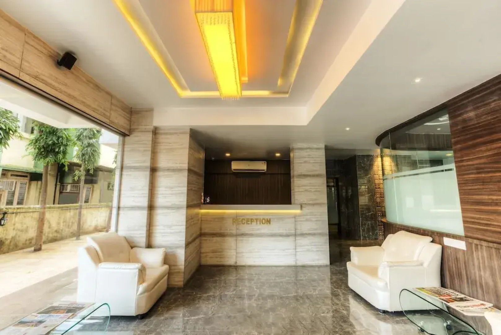 Treebo Tryst Crown Inn