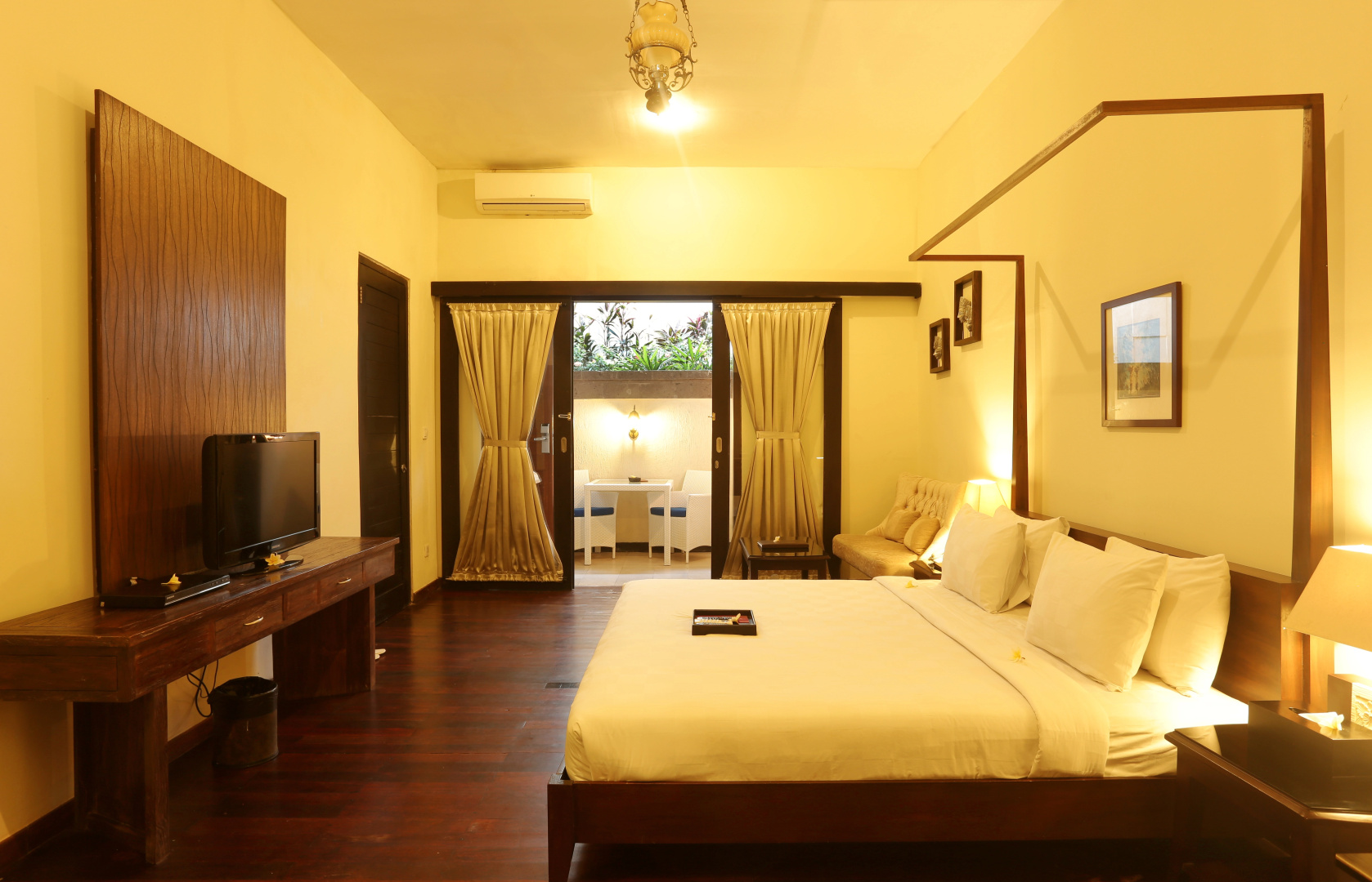 Cattleya Suite by Marbella