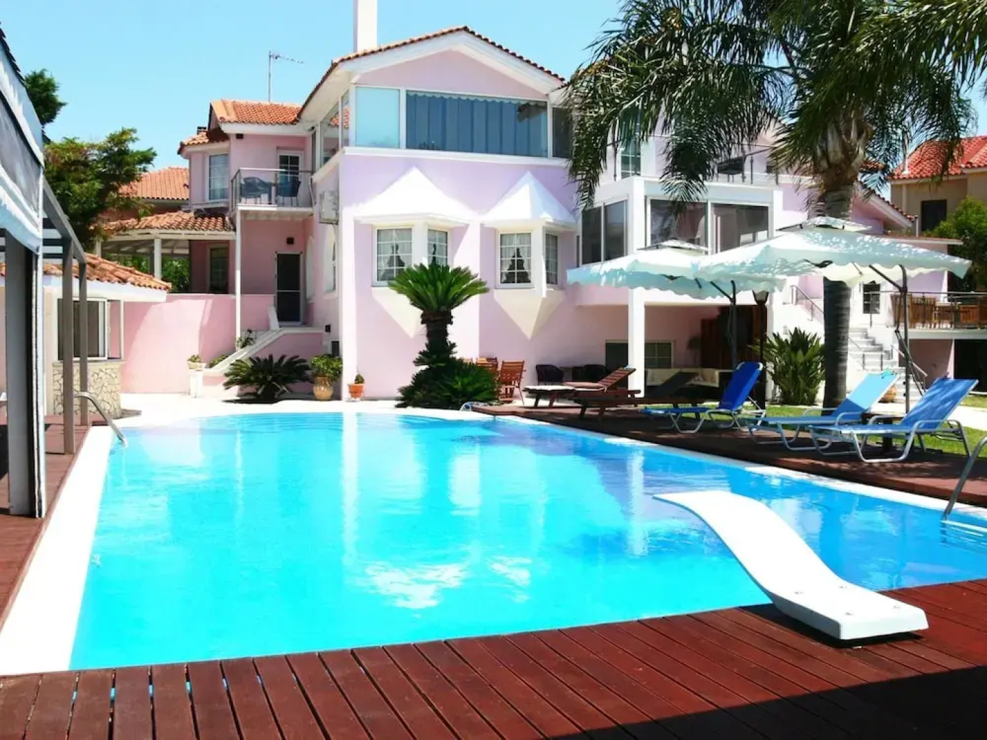 Q Suites Preveza