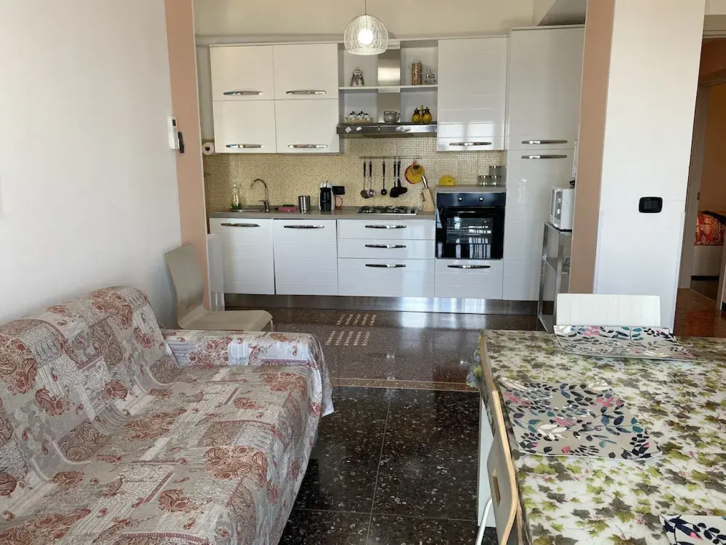 Arcobaleno Apartment 500 Meters From the sea