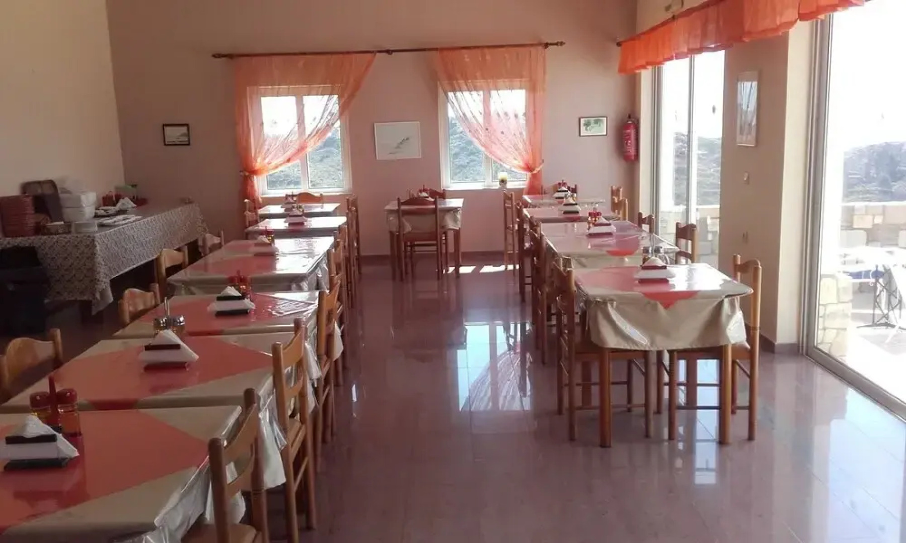 Hotel Pantheon, Kefalos