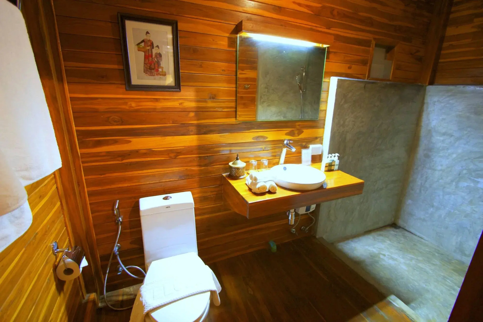 Nan Seasons Boutique Resort