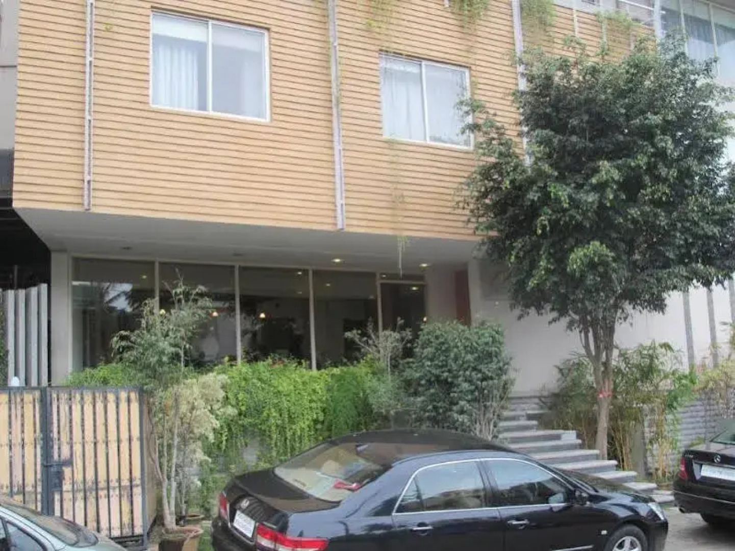 Shilton Residence Hotel