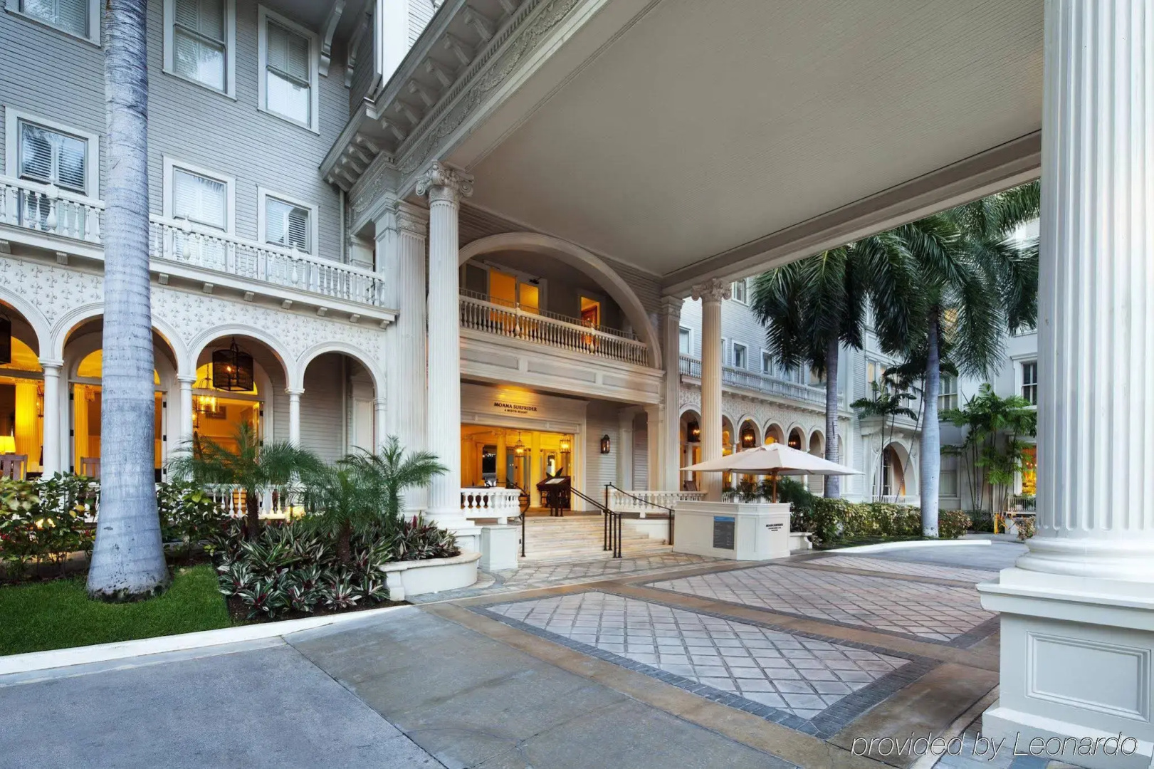 Moana Surfrider, A Westin Resort & Spa, Waikiki Beach