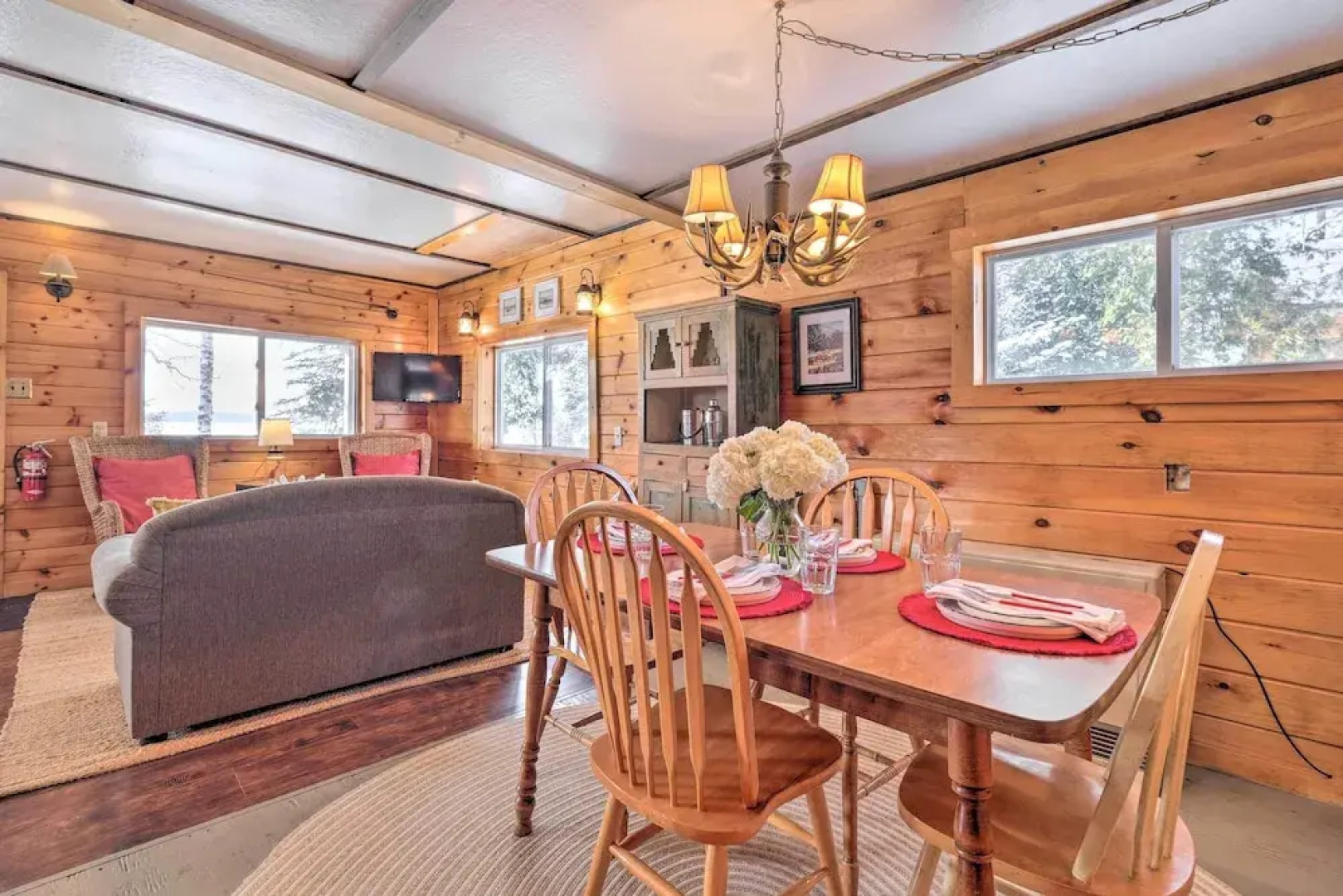 Picturesque Maine Getaway w/ Lake Access!