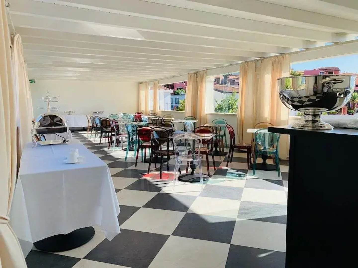 Raphael Hotel
