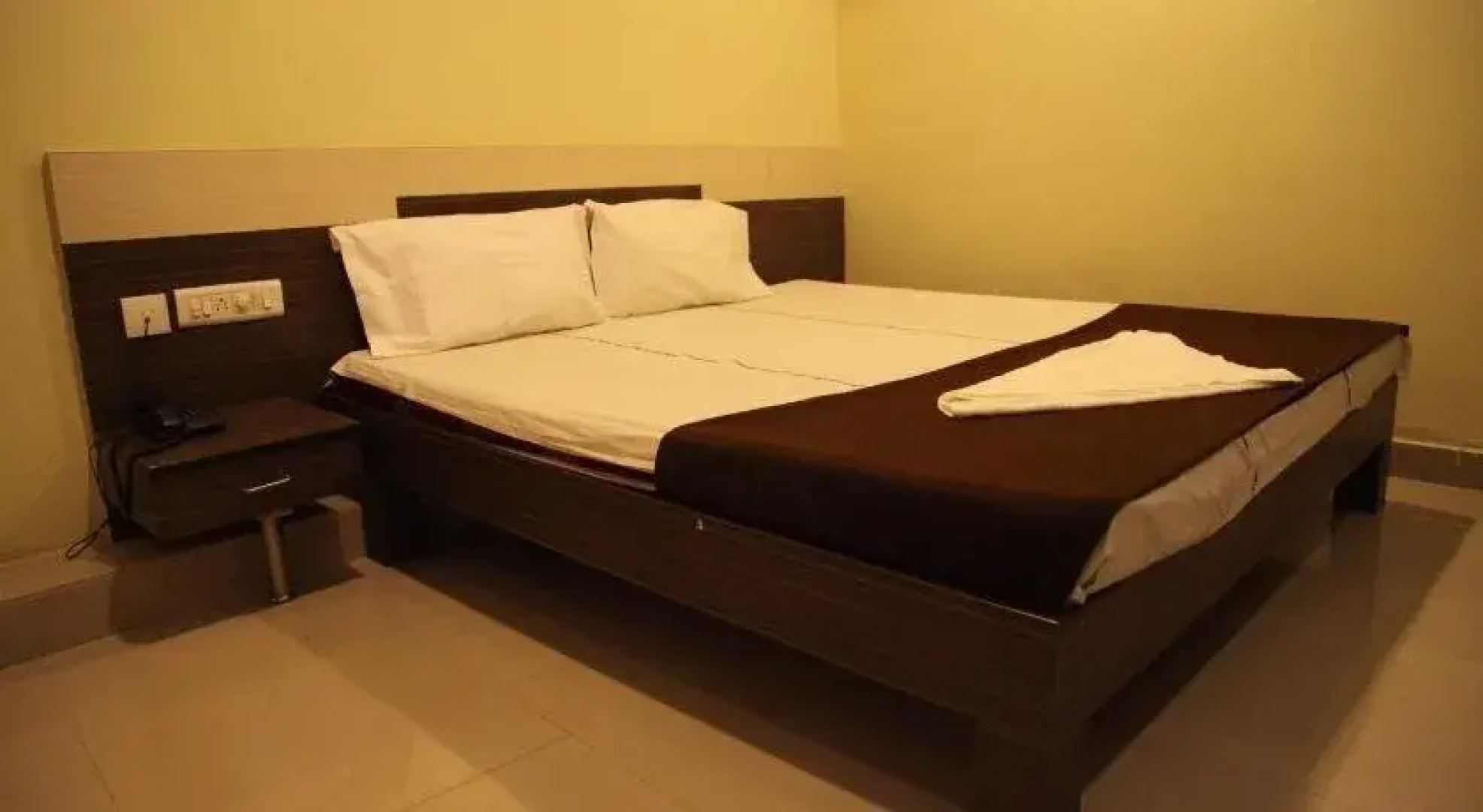 Hotel Everest Residency