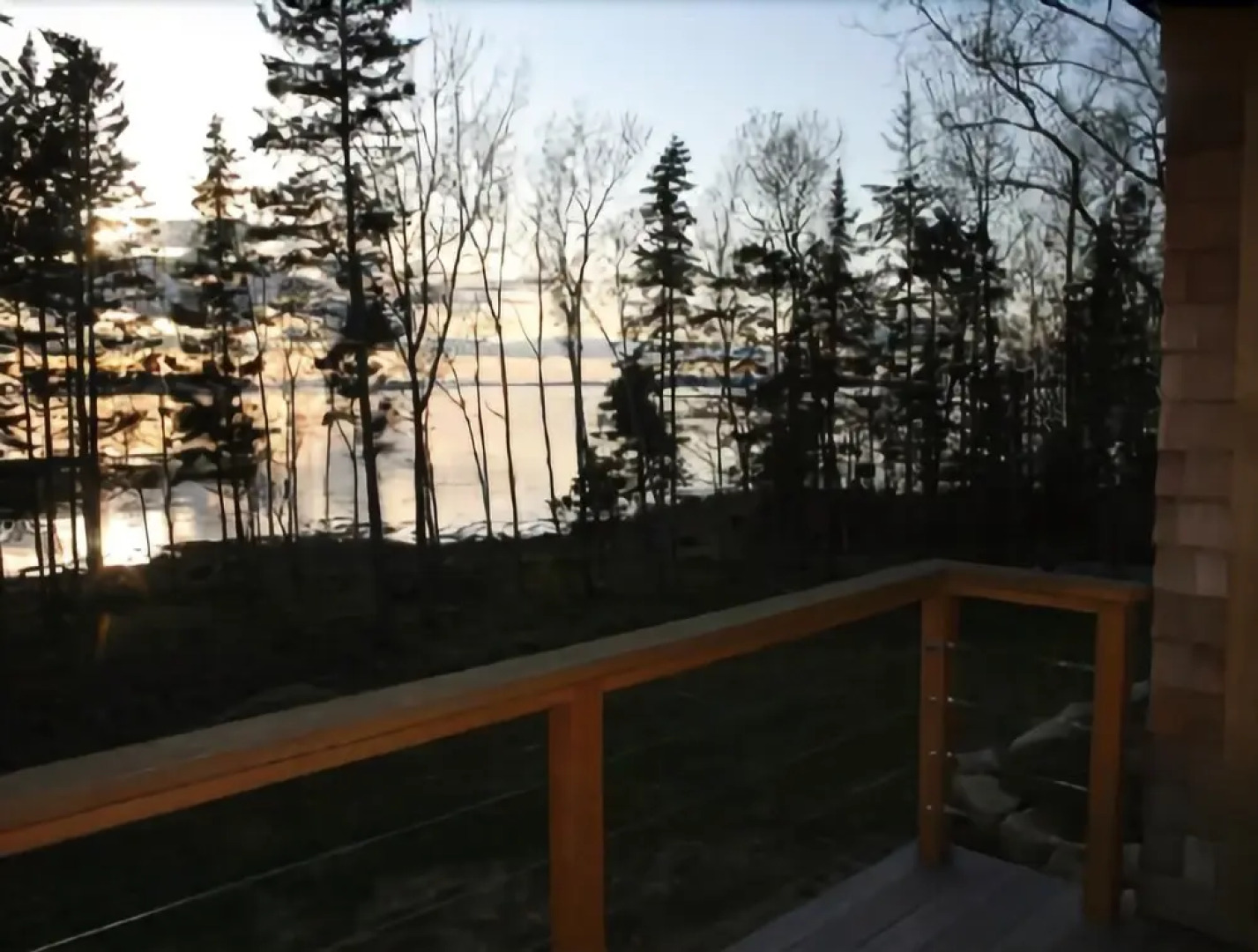 Cottage on the Shore - Four Bedroom Home