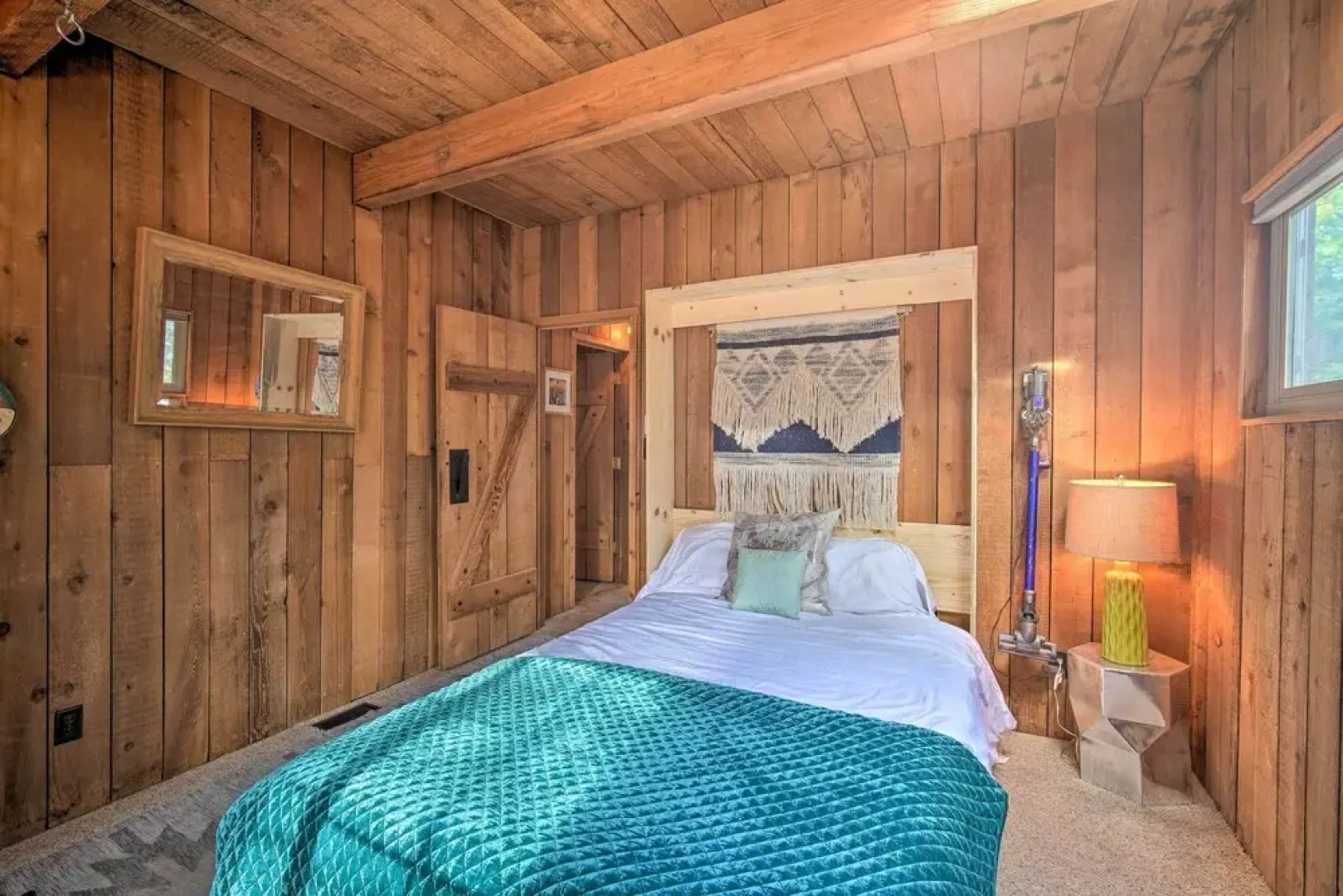 Cabin Vacation Rental: 4 Mi to Lake Arrowhead