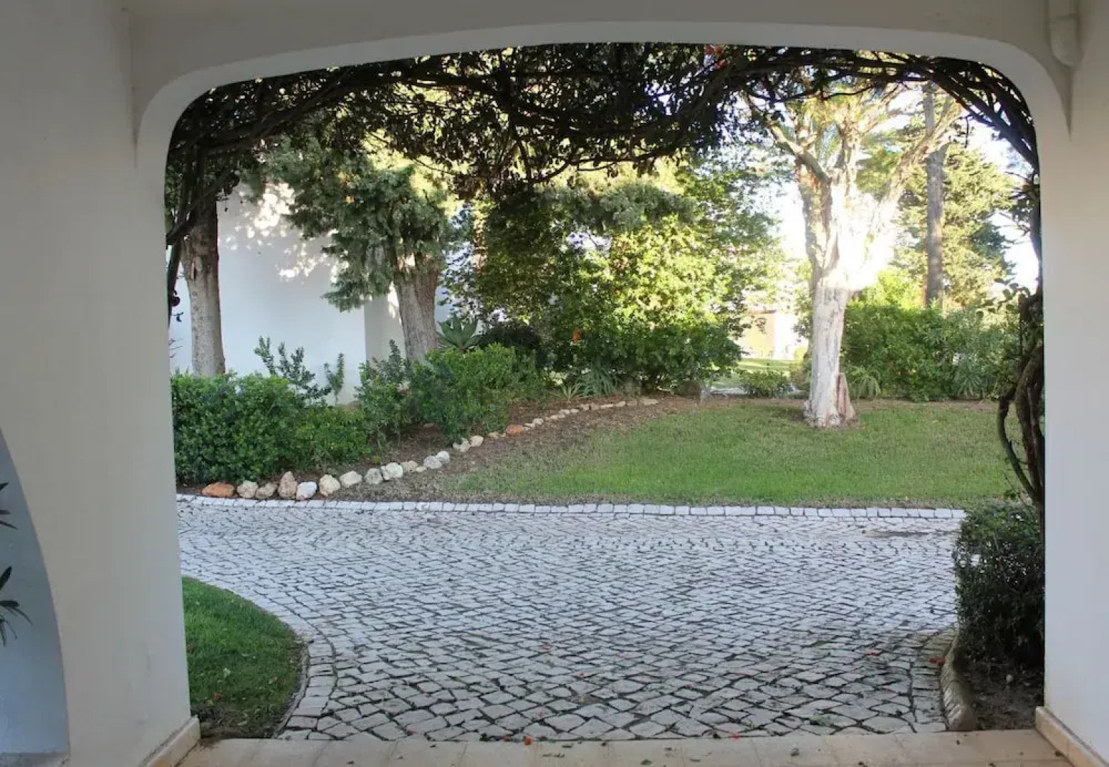 Luxury Villa Gaivota with 2 Balconies