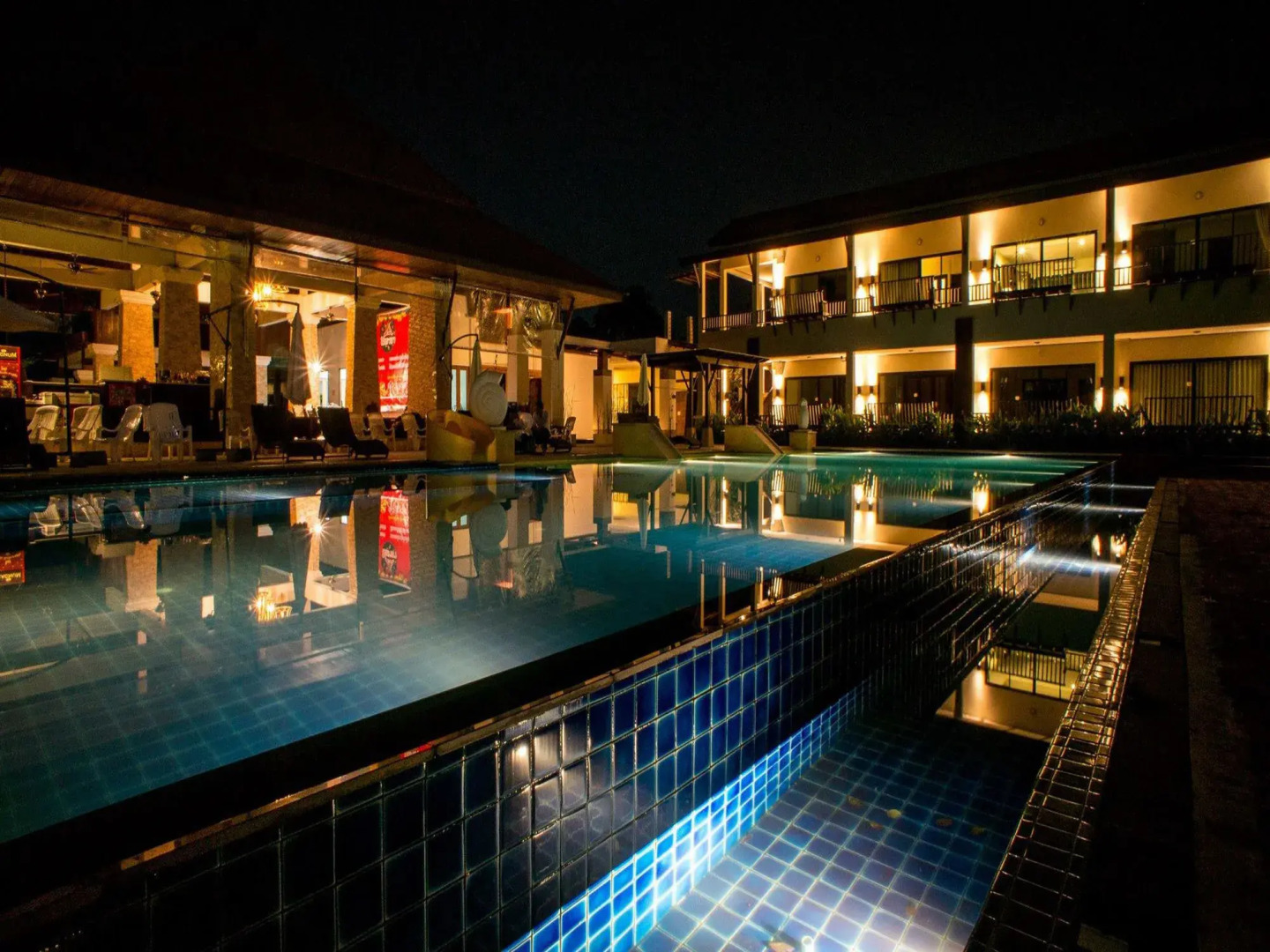 Naraya Riverside Resort