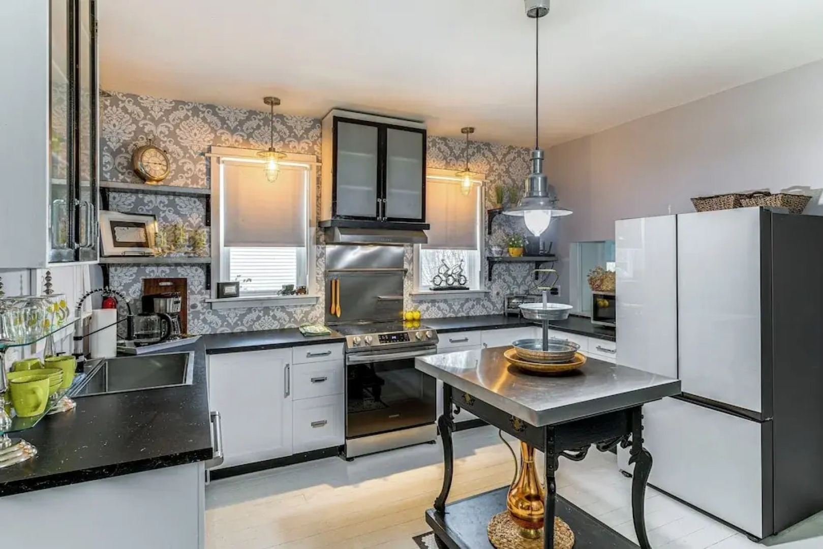 Newly Renovated Private Cottage Near Niagara River