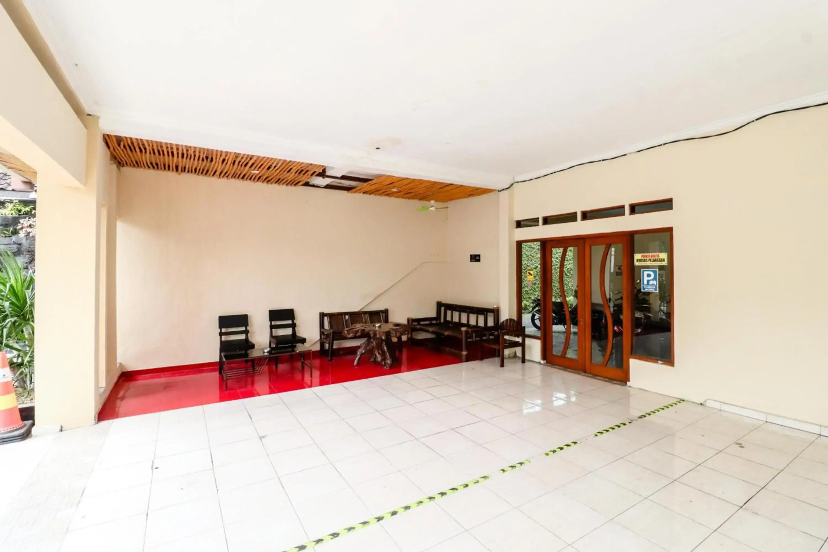Hotel Safara