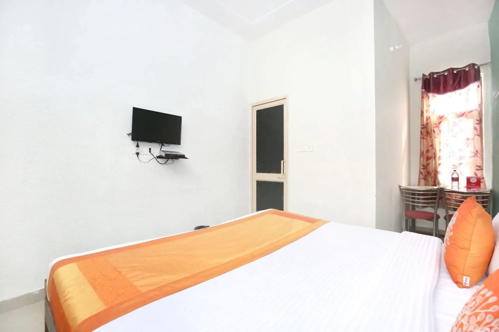 OYO 11502 Hotel Grande